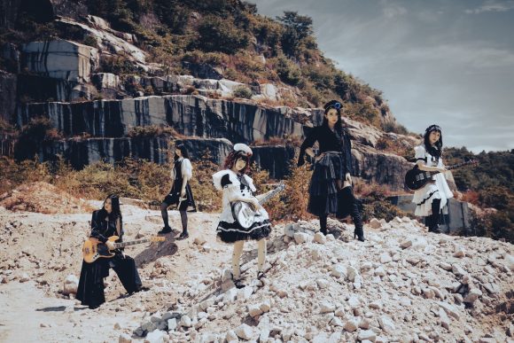 BAND-MAID、全曲リマスタリングの結成10周年記念ベスト